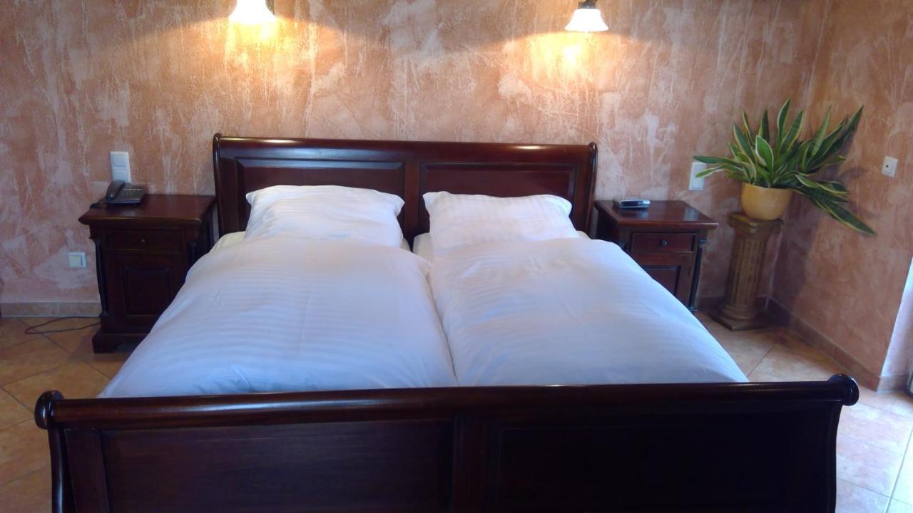 Gaestehaus Chalet ออคทรอป ภายนอก รูปภาพ