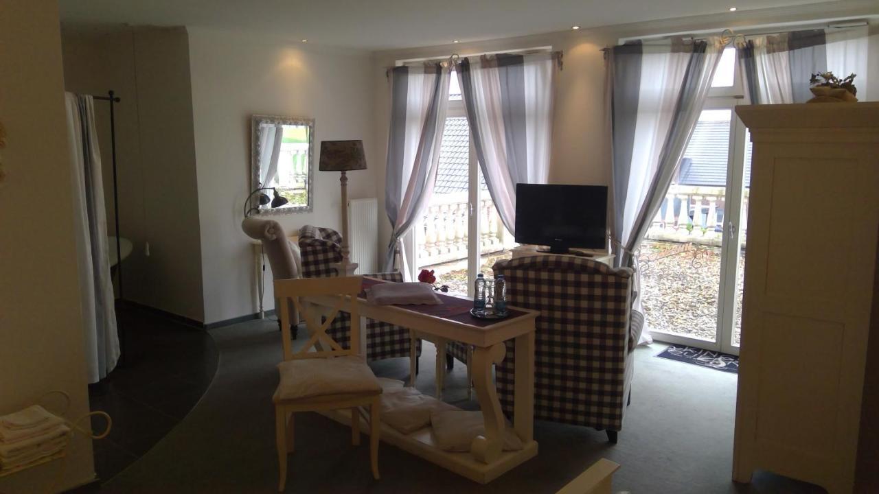 Gaestehaus Chalet ออคทรอป ภายนอก รูปภาพ