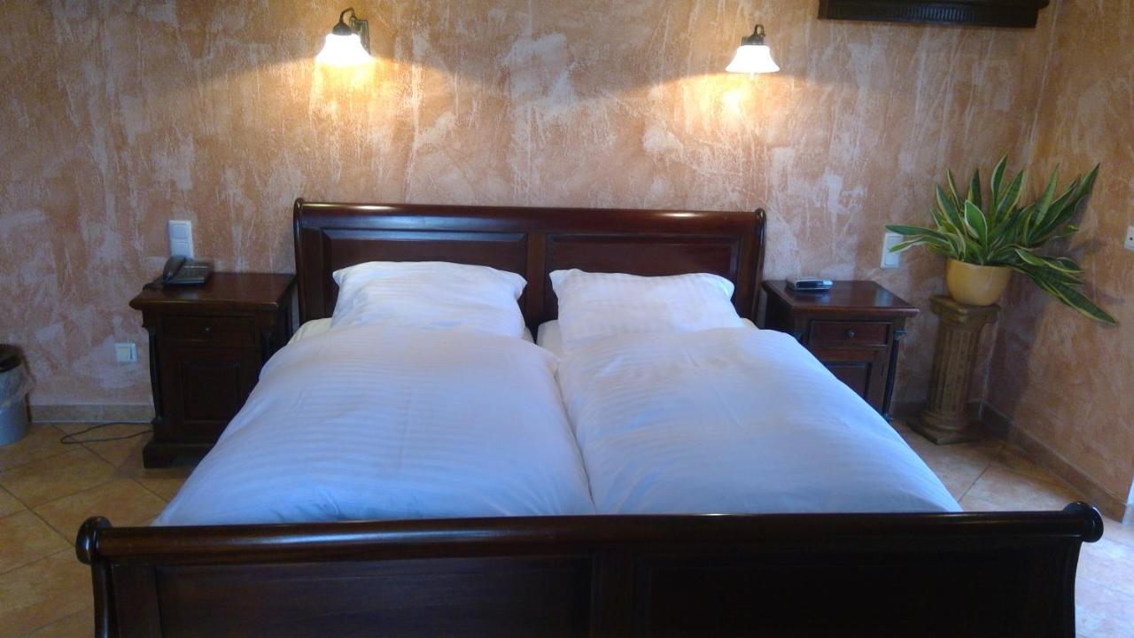 Gaestehaus Chalet ออคทรอป ภายนอก รูปภาพ