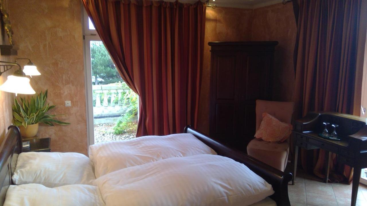 Gaestehaus Chalet ออคทรอป ภายนอก รูปภาพ